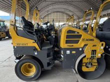 XCMG Official 4 Ton High Efficiency Small Compactor Road Roller XD140VT Hot Sale